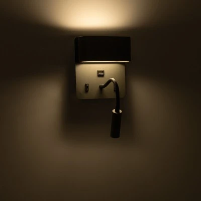 Μοντέρνα επιτοίχια απλίκα GLOBOSTAR® IBIS reading light LED 10W 1100lm 36° & 360° με φορτιστή USB φυσικό λευκό 4500K γκρι ανθρακί ματ 10x6.1x18cm