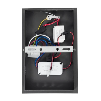 Επιτοίχιο φωτιστικό LED kelvo® CROWN με φορτιστή USB 5W 550lm φυσικό λευκό 4500K γκρι ανθρακί ματ 15x15x23cm