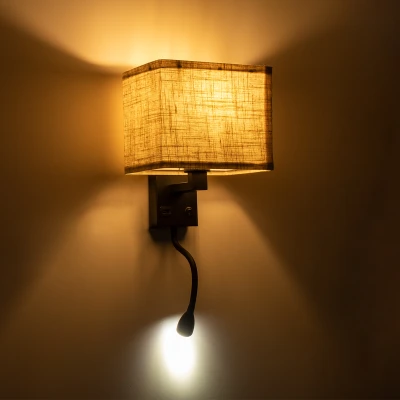 Μοντέρνο φωτιστικό τοίχου kelvo® ROULETTE-S απλίκα reading light με φορτιστή USB 3A και ντουί E27 LED 3W 360lm φυσικό λευκό 4500K λευκό & μπεζ 17x20x37cm σετ 2 τεμαχίων