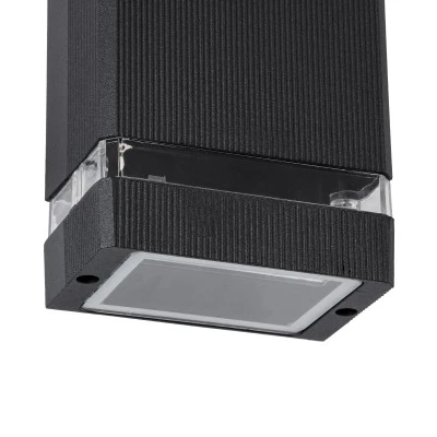 GloboStar® QUATRO 77892 Φωτιστικό Τοίχου - Απλίκα Αρχιτεκτονικού Φωτισμού Εσωτερικού/Εξωτερικού Χώρου Up or Down Μονόφωτο 1 x GU10 AC220-240V Αδιάβροχο IP65 - Σώμα Αλουμινίου & Tempered Glass - Μ11 x Π10 x Υ16.4cm - Μαύρο - 5 Years Warranty