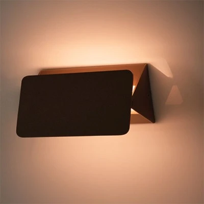 Επίτοιχο φωτιστικό led 5W ορθογώνιο με δυνατότητα περιστροφής 450Lm 3000K θερμό φως σε χρυσό χρώμα Επίτοιχο φωτιστικό led 5W ορθογώνιο με δυνατότητα περιστροφής 450Lm 3000K θερμό φως σε χρυσό χρώμα